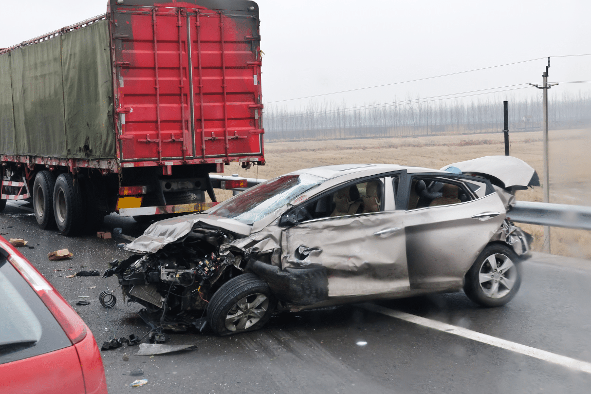 5 Reasons Truck Accidents Are More Dangerous Than Car Crashes